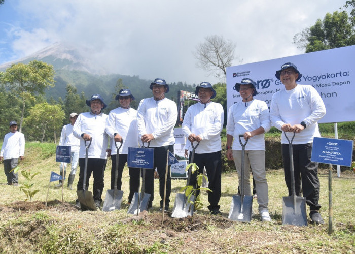 Telkom Tanam 500 Pohon di Lereng Merapi untuk Perkuat Hulu Sleman dan Kurangi Risiko Longsor