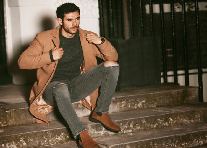 Simpel dan Elegan, Simak 7 Paduan Outfit Pria dengan Gaya Timeless di Tahun 2025