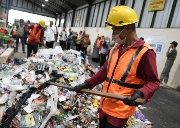 Kinerja Dua TPST Di Kabupaten Sleman Diverifikasi, Pastikan Pengelolaan Sampah Berjalan Efektif 