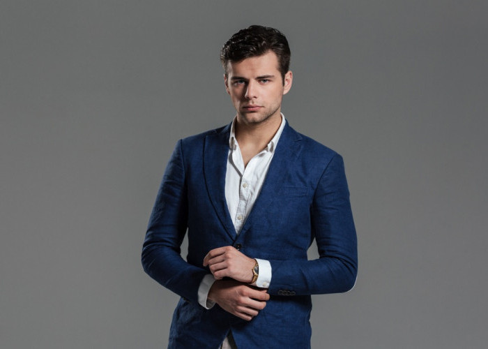 5 Model Jas Pria dengan Desain Elegan Tahun 2025, Buat Tampilanmu Makin Profesional Setiap Hari