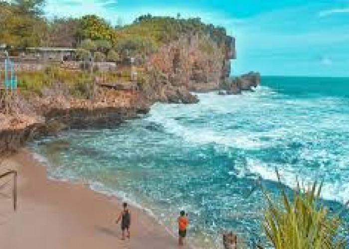 Tempat Liburan Akhir Tahun Pantai Ngobran Gunung Kidul, Keindahan Eksotis yang Suasananya Mirip Bali