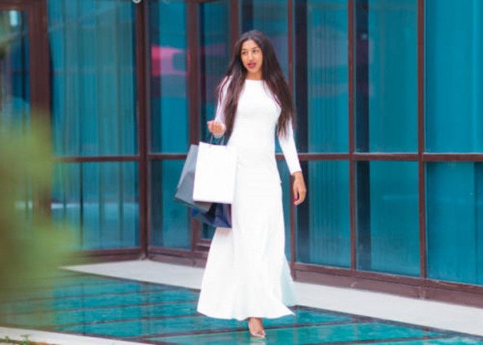 Tampil Simpel dan Nyaman Sehari-hari dengan Dress Polos Panjang Sederhana, Cek Disini