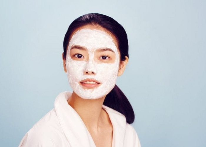 7 Rekomendasi Masker Wajah Ampuh Untuk Memutihkan Kulit, Gak Bikin Kantong Jebol Hasilnya Makin Glowing