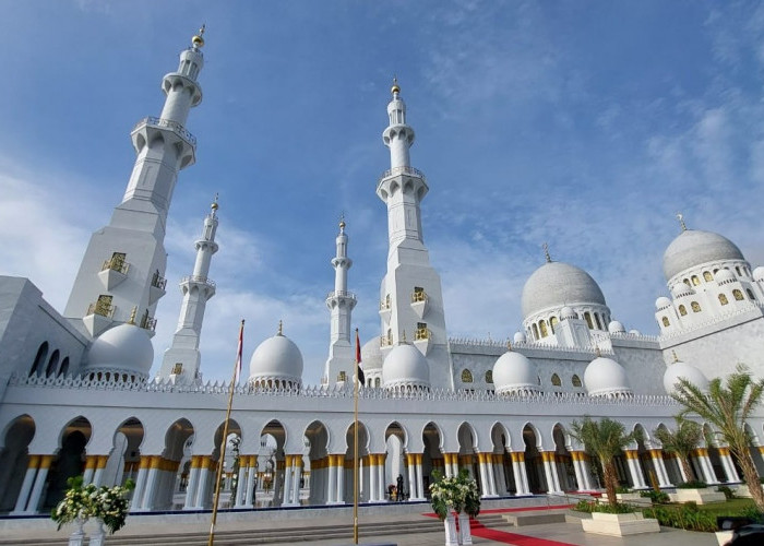 Wisata Terbaru 2024 Ramadan Terpopular Jawa Tengah? Berikut Deretan Wisata religi Yang Wajib Kamu Kunjungi!