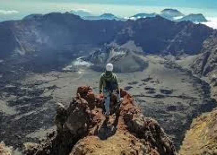 Wisata Terbaru 2024 Gunung Raung: Tersedia Jalur Pendakian Menantang, Buruan Cek Infonya Disini