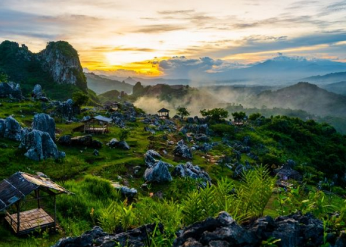 Wisata Bandung Barat Paling Eksotis Purba Stone Garden Citatah yang Memukau Mata