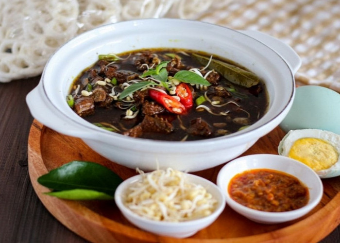 Dari Rawon hingga Es Degan, Simak 7 Pilihan Kuliner Enak dan Otentik Khas Surabaya Paling Wajib Dicoba