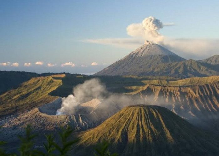 5 Wisata terbaru 2024 Gunung di Indonesia yang Banyak Dikunjungi, Cek Lengkapnya Disini