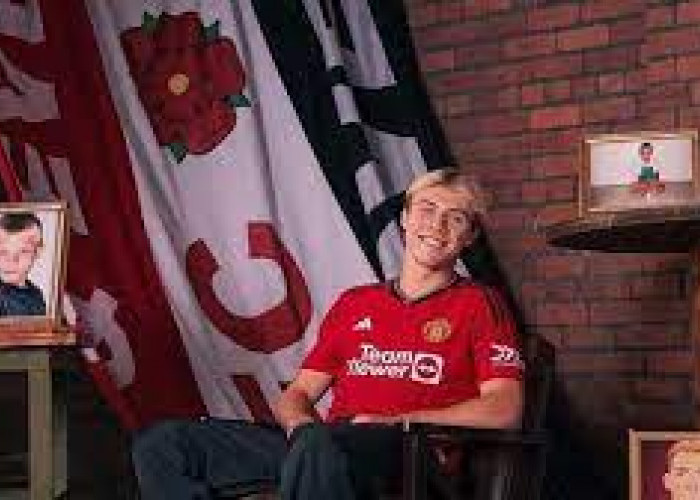 Simak! Profil Singkat Rasmus Hojlund Pemain Baru Manchester United Yang Ditebus Dengan Biaya Transfer Tinggi