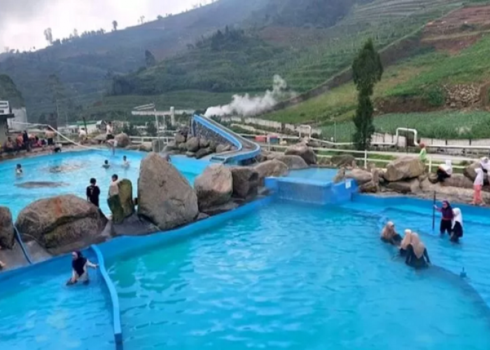 Healing Dengan Tenang dan Panorama Dieng di Kolam Renang Banyu Alam Bitingan, Cek Info Lengkapnya Disini