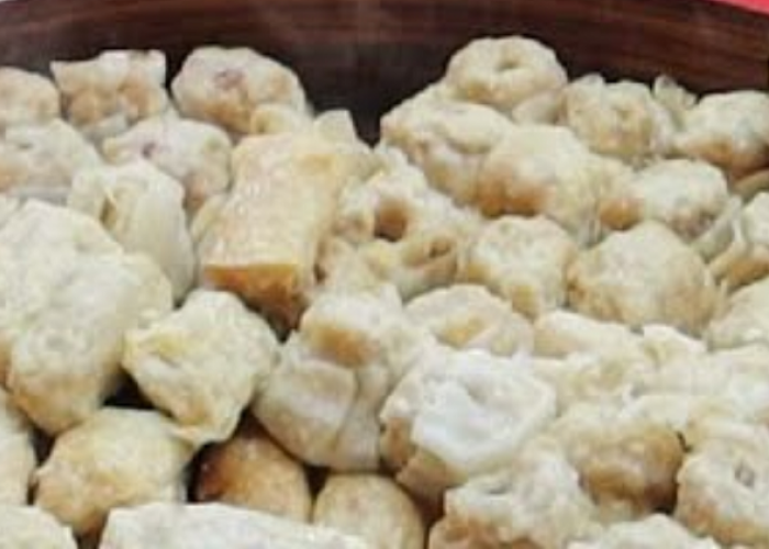 Viral! Dimsum Rp1.000 di Alun-Alun Kidul Yogyakarta Sukses Bikin Pembeli Rela Mengular