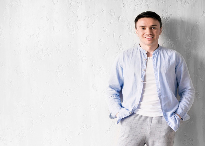 Dari Kasual hingga Semi Formal, Simak 5 Inspirasi Clean Look Outfit untuk Pria di Tahun 2025