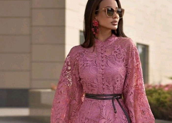 Inspirasi Model Long Dress Brokat untuk Wanita Usia 40 Tahun, Mewah di Setiap Penampilan