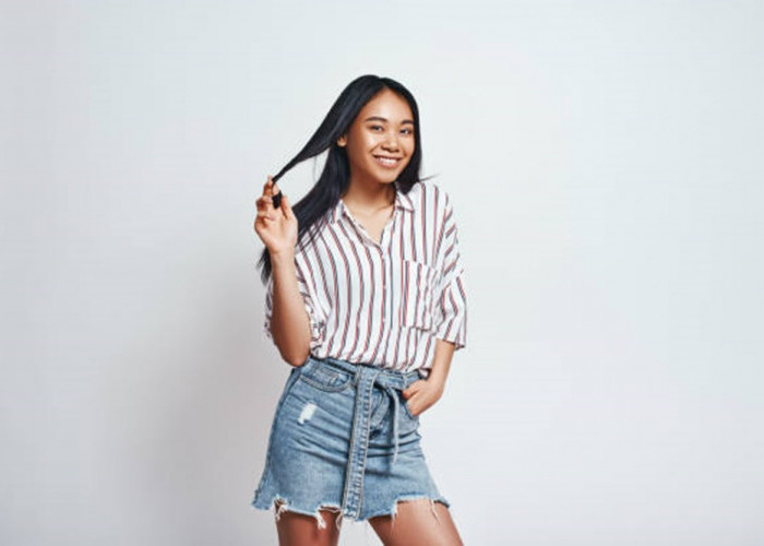 Ide Style Rok Jeans dan Tips Padu Padannya, Bisa Ditiru untuk Berbagai Suasana