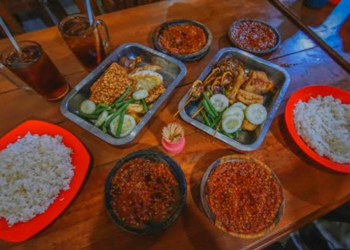 Ada di Pusat Kota, Ini 5 Rekomendasi Kuliner Malam Surabaya yang Bikin Lidahmu Tak Berhenti Menari