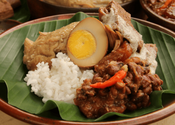 Eksplorasi Makanan Khas Yogyakarta Paling Enak, Wisata Kuliner Autentik yang Bikin Kangen