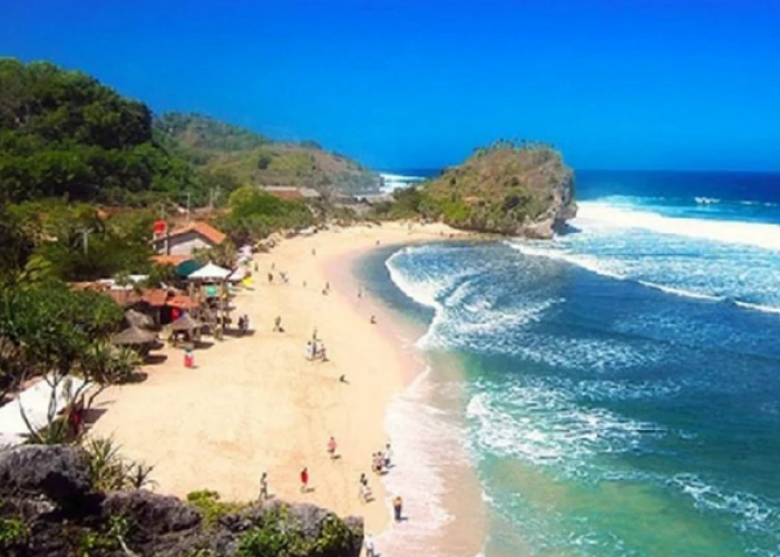 Healing Terbaik dengan Daya Tarik Pesisir Gunungkidul Paling Memikat Hati, Cek Disini