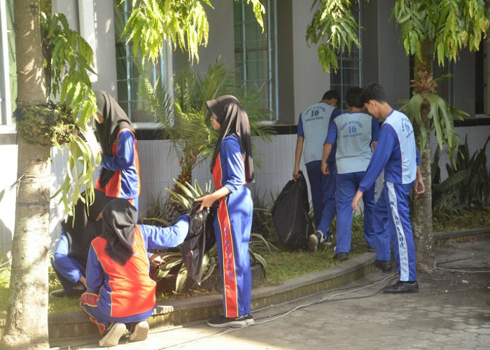 Hardiknas 2025, Pemkot Yogyakarta Luncurkan Program Sekolah Tunas Unggul dan Gerakan Reresik Sekolah