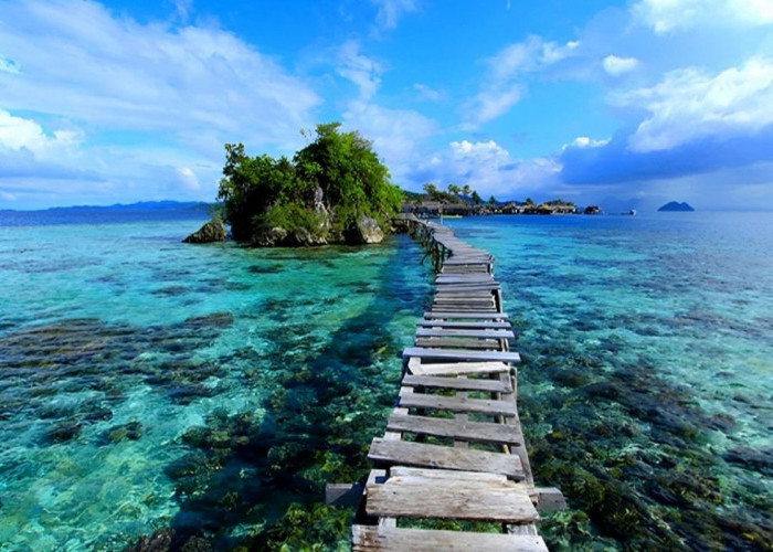 Pilihan Tepat Habiskan Akhir Pekan, Simak 5 Rekomendasi Wisata Populer Manado Paling Wajib Kamu Kunjungi