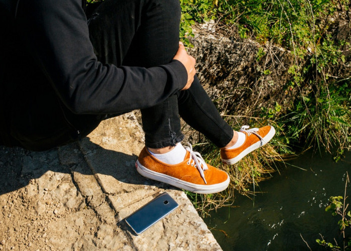 Tampilan Kece dan Nyaman, Inilah 7 Rekomendasi Sepatu Pria Kasual dengan Nuansa Modern dan Sporty