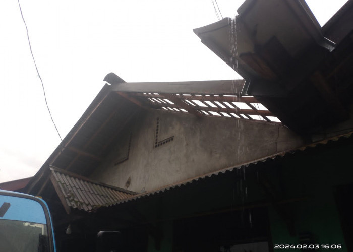 Kabupaten Tegal Diterjang Puting Beliung, 2 Rumah di Desa Danasari Rusak