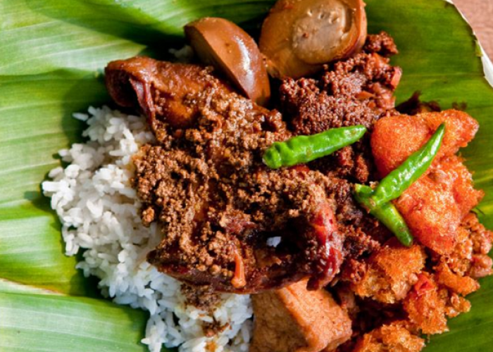 Gudeg Koyor Yu Par Terkenal Kelezatan Khas Jogja yang Menggoyang Lidah 