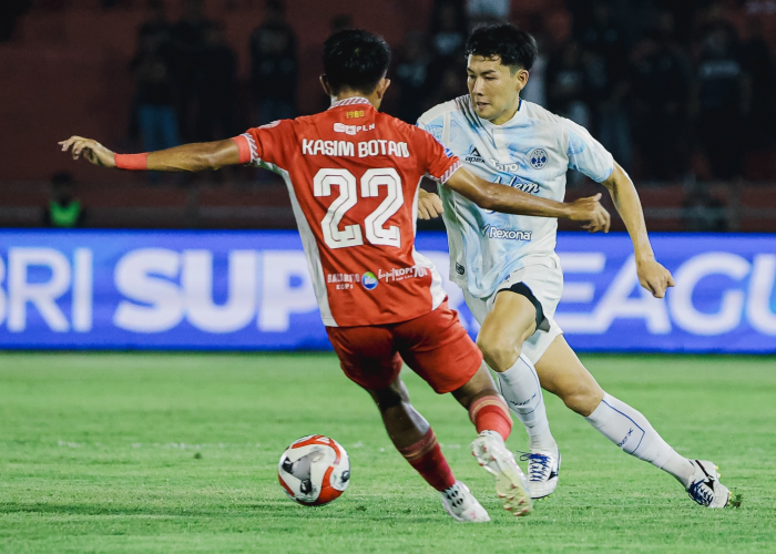 Main 10 Pemain, PSIM Imbang Tanpa Gol di Kandang Semen Padang