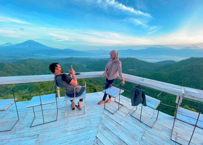 Spot Menikmati Keindahan Sunset di Bukit Menoreh Yogyakarta, Definisi Surga Tersembunyi 