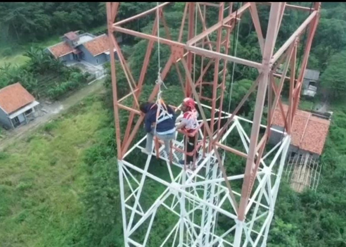 Terjepit Besi di Ketinggian 50 Meter, Pekerja Tower asal Malang Tewas di Tegal