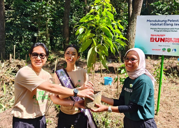 Sharp Indonesia Hijaukan Habitat Elang Jawa Melalui Penanaman 600 Pohon