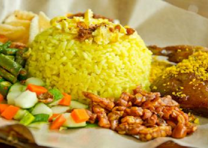 Pilihan Nasi Kuning Enak di Jogja untuk Sarapan Kenyang, Lauk Melimpah dan Harga Ramah Kantong