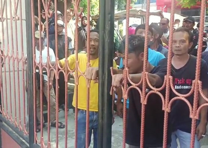 Ratusan Warga Salem Turun Gunung, Demo di PN Brebes soal Putusan Sengketa Tanah