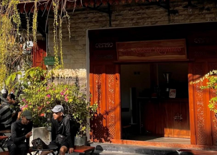 Deretan Kedai Kopi Populer Dekat Kampung Batik Kauman Paling Estetik Solo Ramah di Kantong