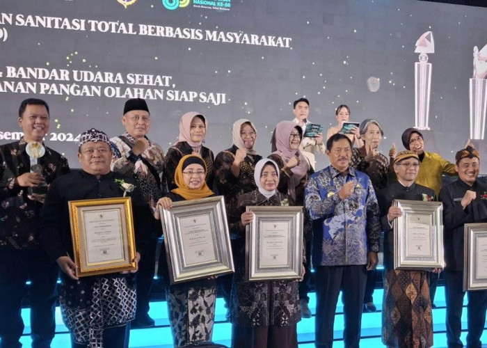 Pemkab Brebes Raih Penghargaan Pembina Terbaik Program Pangan Olahan Siap Saji 2024 Dari Kemenkes