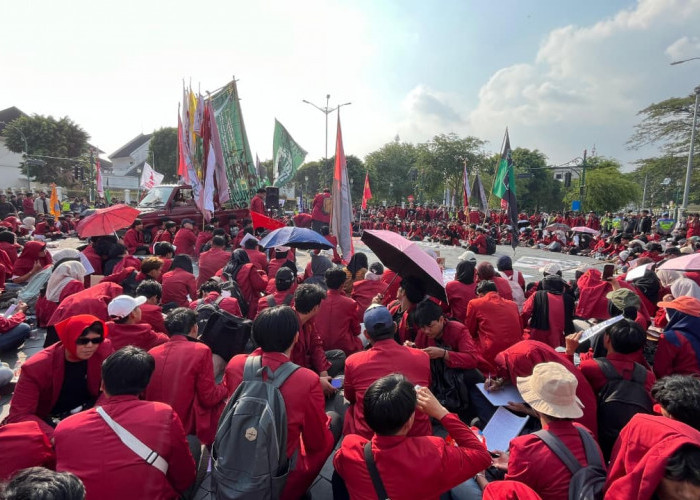 Aliansi UMY Bergerak dan BEM Nusantara DIY Demo di Titik Nol Jogja, Desak Prabowo-Gibran Bertanggung Jawab