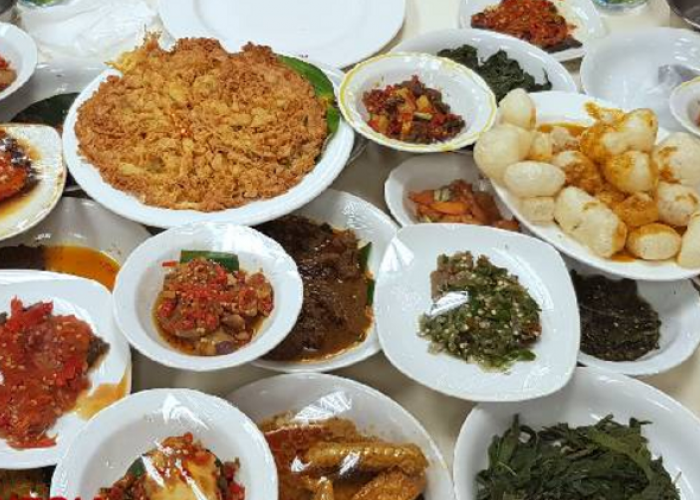 Rekomendasi Nasi Padang Di Jogja Yang Rasanya Nendang dan Terjangkau