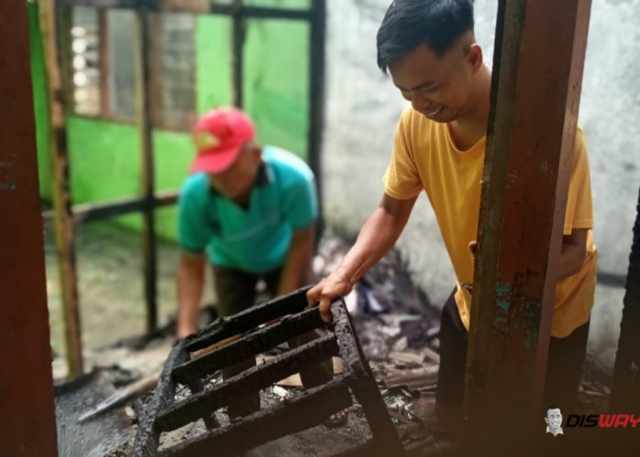 Kebakaran Rumah di Njitengan Balecatur, Teras dan Dua Kamar Tidur  Dilalap Api