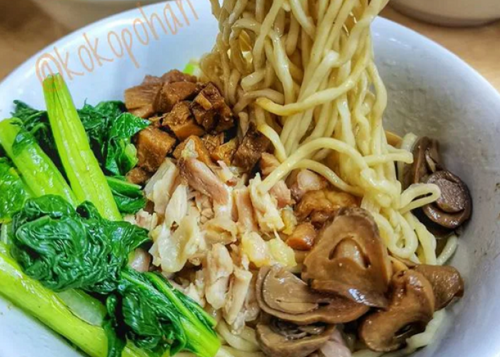 Rekomendasi Kuliner Enak di Sekitar Stasiun Cakung Legendaris hingga Nasi Kebuli Otentik 