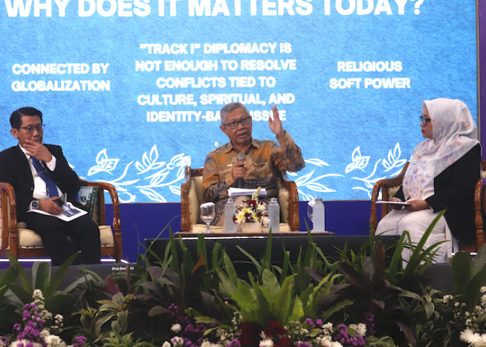 Konferensi Internasional UMY Bahas Perdamaian Dunia, Dubes Michael Trias Sebut Pentingnya Religious Diplomacy