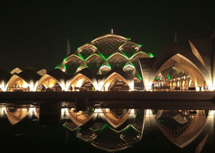 Masjid Al Jabbar Bandung, Wisata Terbaru 2024 Religi Penuh Keindahan dan Megah, Bikin Hati Adem