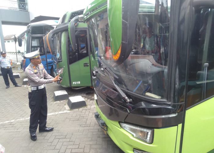 Pastikan Nataru Aman, Dishub Yogyakarta Periksa Kelaikan Armada Bus Antar Kota Antar Provinsi