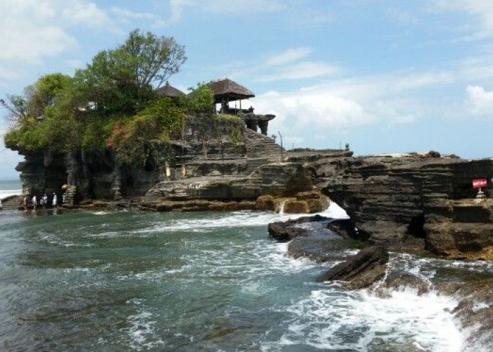 Pesona Wisata Terbaru 2024 Tanah Lot Bali, Cocok untuk Libur Lebaran
