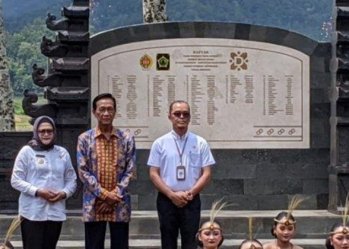 Gubernur DIY Sri Sultan Resmikan Prasasti Bedol Desa Waduk Sermo Kulon Progo, 102 Nama Warga Tercantum
