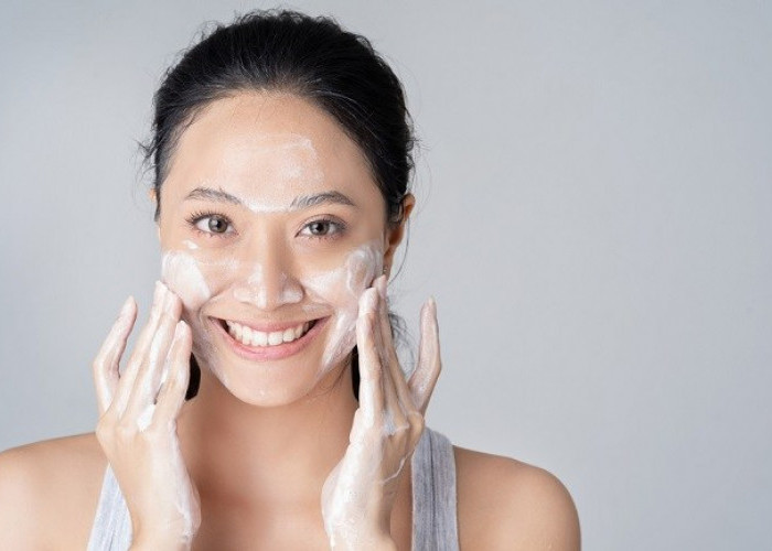 Catat! Ini Cara Menghilangkan Jerawat Dengan 6 Urutan Pemakaian Skincare