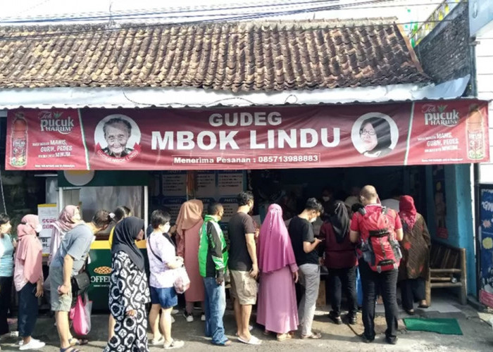 Wisatawan Wajib Mampir! Berikut 5 Warung Gudeg di Malioboro Terenak dan Legendaris