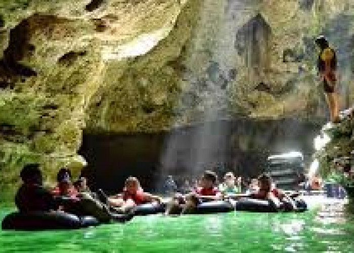 Destinasi Wisata Antimainstream di Cave Tubing Kalisuci yang Menyuguhkan Gua Karst Khas Gunungkidul