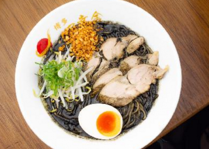 Ramen Terenak di Jakarta dengan Topping Melimpah yang Menggoyang Lidah!