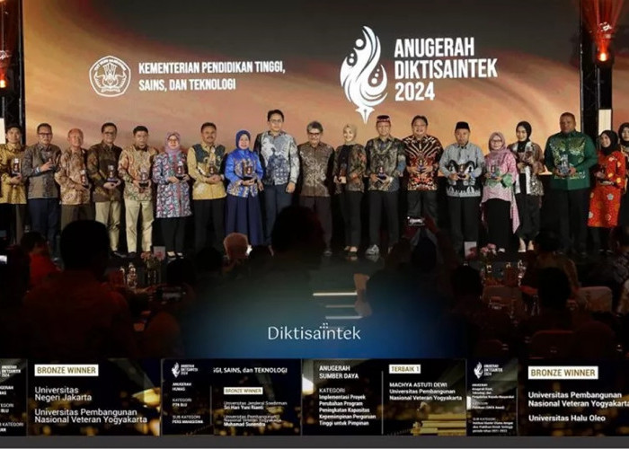 UPN Veteran Yogyakarta Raih 4 Penghargaan Bergensi Dalam Anugerah Diktisaintek 2024