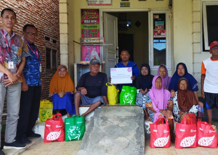 35 Keluarga Rentan di Penusupan Kabupaten Tegal Mendapatkan Bantuan Sembako