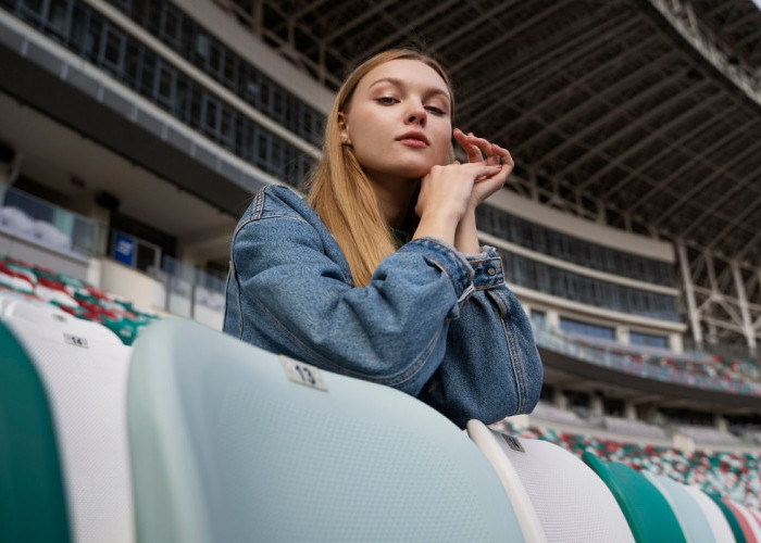 Tampil Kece di Stadion, Simak 4 Ide Outfit Terbaik Nonton Bola Lebih Mudah dan Simpel